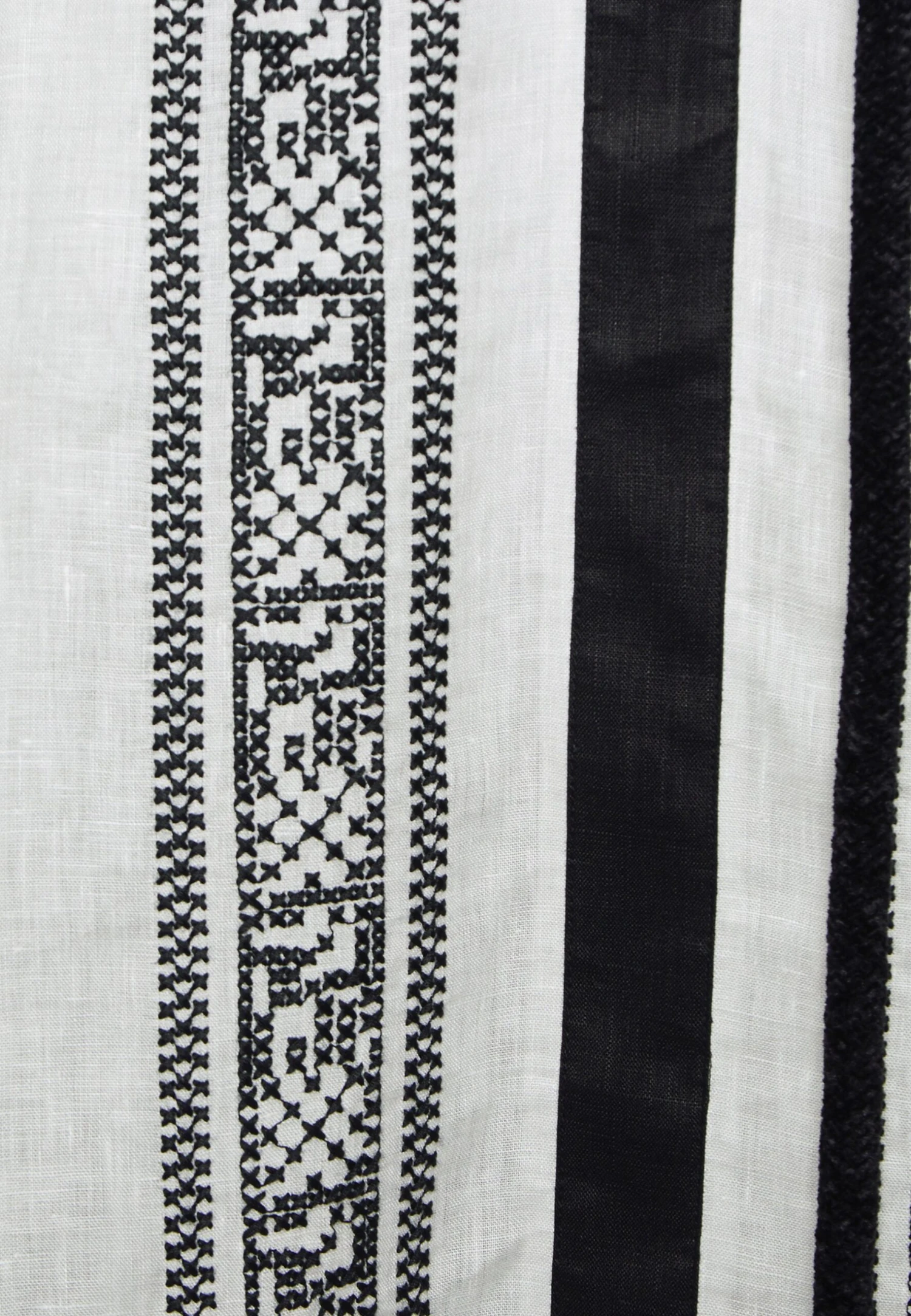 Tory Burch Embroidered Caftan - Beach Accessory - Black/Ivory 3 Tory Burch Embroidered Caftan - Beach Accessory - Black/Ivory - Image 3