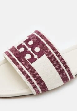 Tory Burch Logo Slide - Mules - Ash White/Vino 11 Tory Burch Logo Slide - Mules - Ash White/Vino -Tory Burch 0bd4a2fc7cc54e72934ee29cc051a0a1