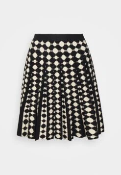 Tory Burch Jacquard Skirt - Mini Skirt - Black/Vanilla Flower 10 Tory Burch Jacquard Skirt - Mini Skirt - Black/Vanilla Flower -Tory Burch 11cc8af9bf8841afad85ddbf9535f7cd