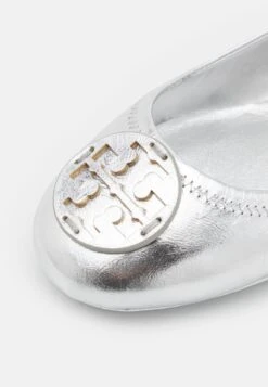 Tory Burch Minnie Travel Ballet - Ballet Pumps - Silver 13 Tory Burch Minnie Travel Ballet - Ballet Pumps - Silver -Tory Burch 13c5f5b0f366471fa3118b29516fed75