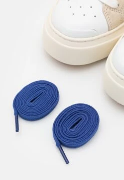 Tory Burch Ladybug- Trainers - White/Cream/Klen -Tory Burch 13d0fc98b41b4534b9f5ea74d2c237f1