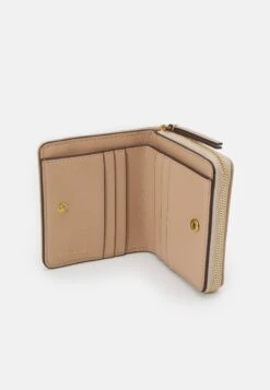 Tory Burch Kira Chevron Bi Fold Wallet - Wallet - Devon Sand 7 Tory Burch Kira Chevron Bi Fold Wallet - Wallet - Devon Sand -Tory Burch 20ac16709dbc44c79440d7c34541275f