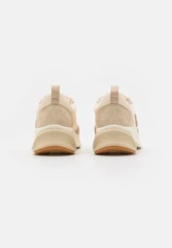 Tory Burch Good Luck Trainer - Trainers - French Pearl/Dulce De Leche/Biscotti 10 Tory Burch Good Luck Trainer - Trainers - French Pearl/Dulce De Leche/Biscotti -Tory Burch 221718a936424cf6bbe5fed09c5bec48