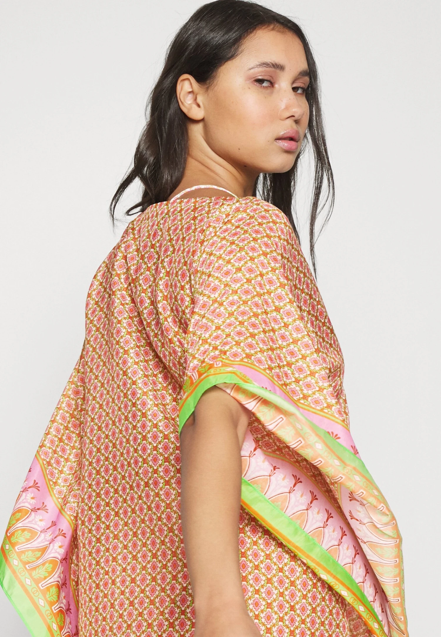 Tory Burch Beach Caftan - Beach Accessory - Vauban Diamond 4 Tory Burch Beach Caftan - Beach Accessory - Vauban Diamond - Image 4