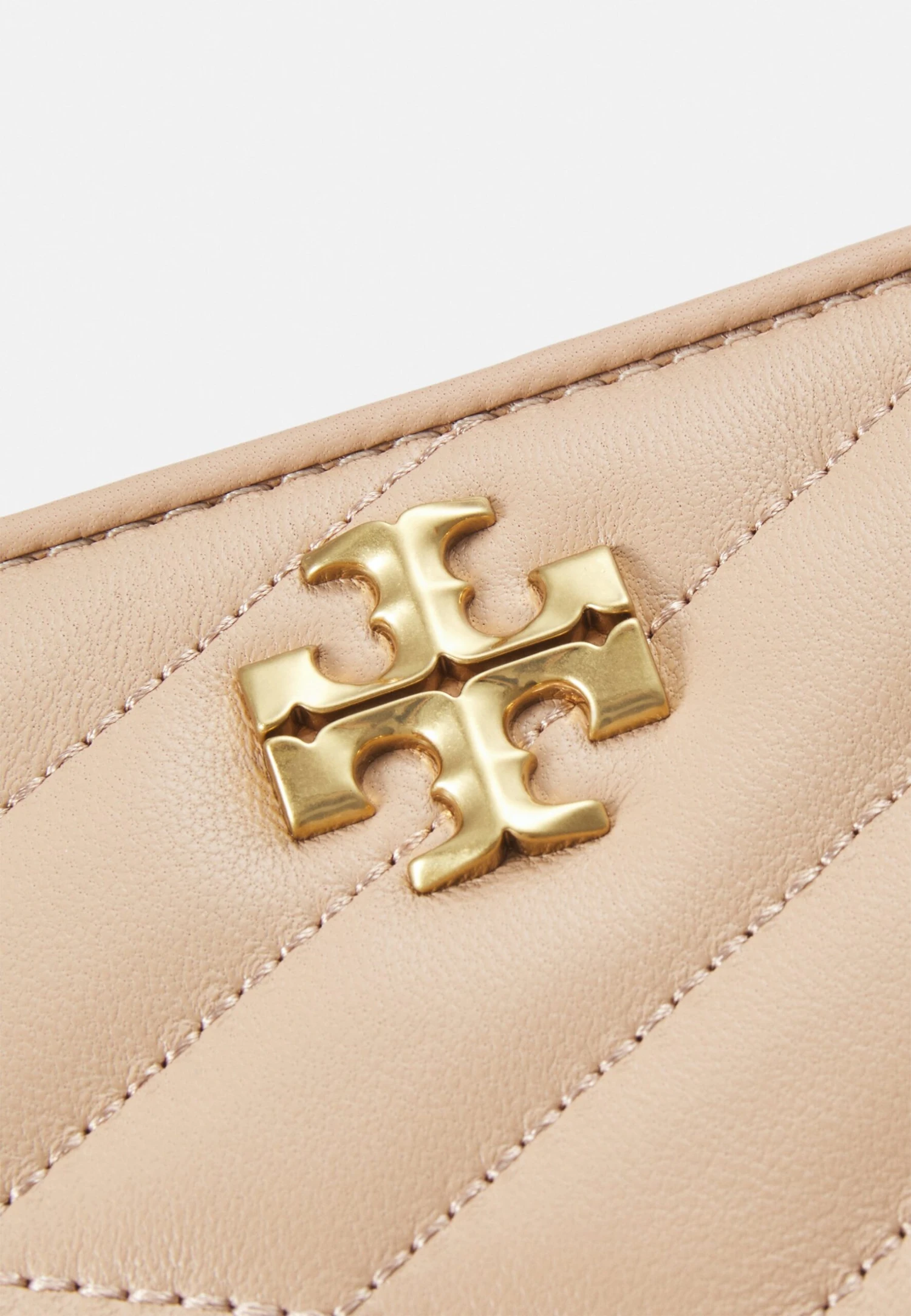 Tory Burch Kira Chevron Zip Continental Wallet - Wallet - Devon Sand 1 Tory Burch Kira Chevron Zip Continental Wallet - Wallet - Devon Sand