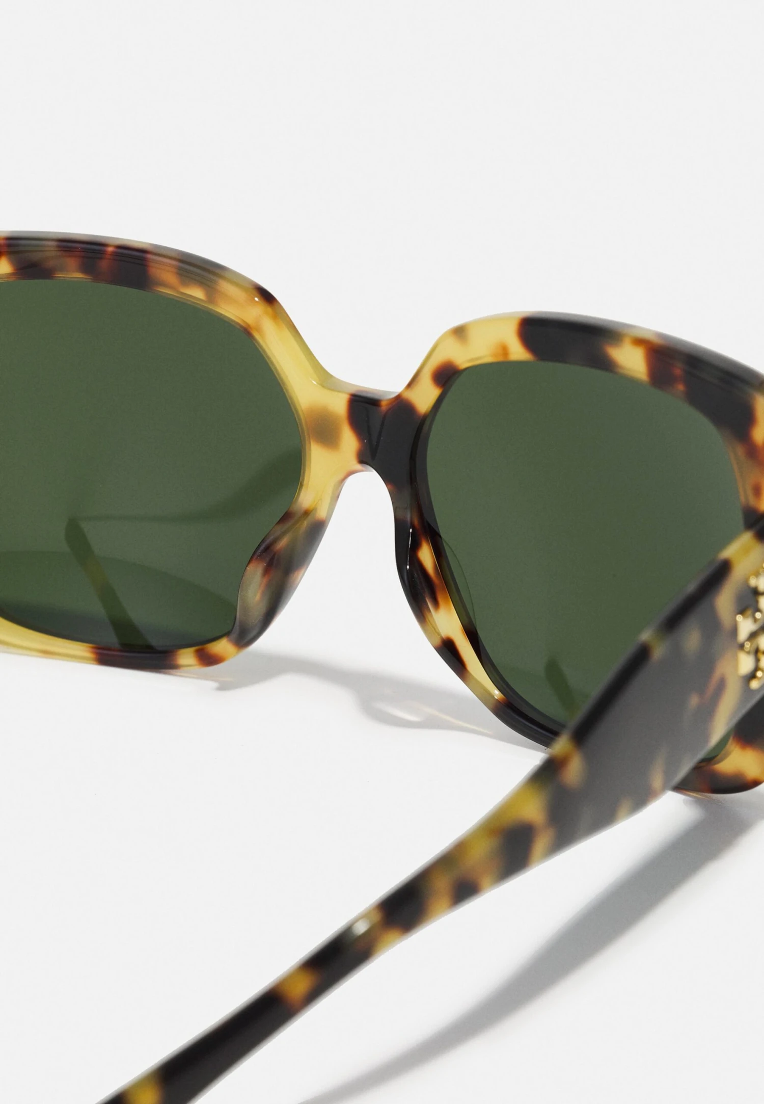 Tory Burch Sunglasses - Tokyo Tortoise 3 Tory Burch Sunglasses - Tokyo Tortoise - Image 3