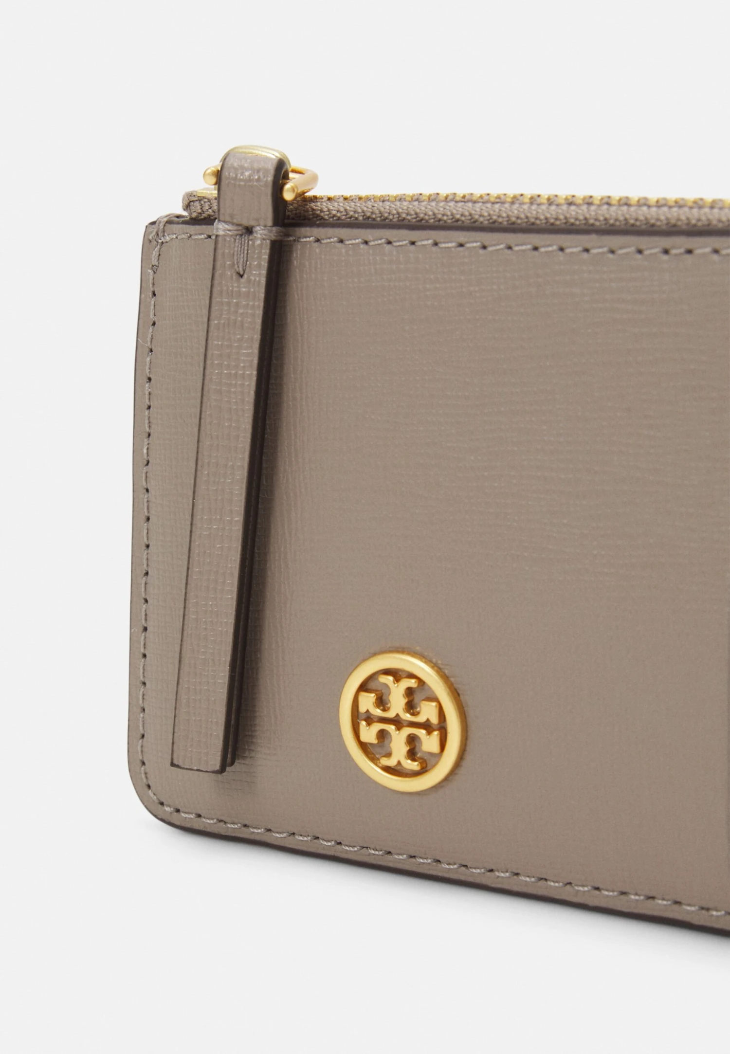 Tory Burch Robinson Top Zip Card Case - Wallet - Gray Heron 4 Tory Burch Robinson Top Zip Card Case - Wallet - Gray Heron - Image 4