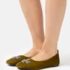 Tory Burch Eleanor Pave Ballet - Ballet Pumps - Pumpkin Seed