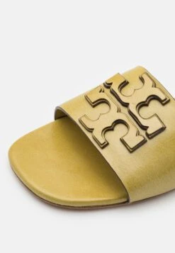 Tory Burch Double Stack Logo Slide - Mules - Roasted Pistachio 13 Tory Burch Double Stack Logo Slide - Mules - Roasted Pistachio -Tory Burch 6c3fbf38a66748e8bf377db95879c3bd