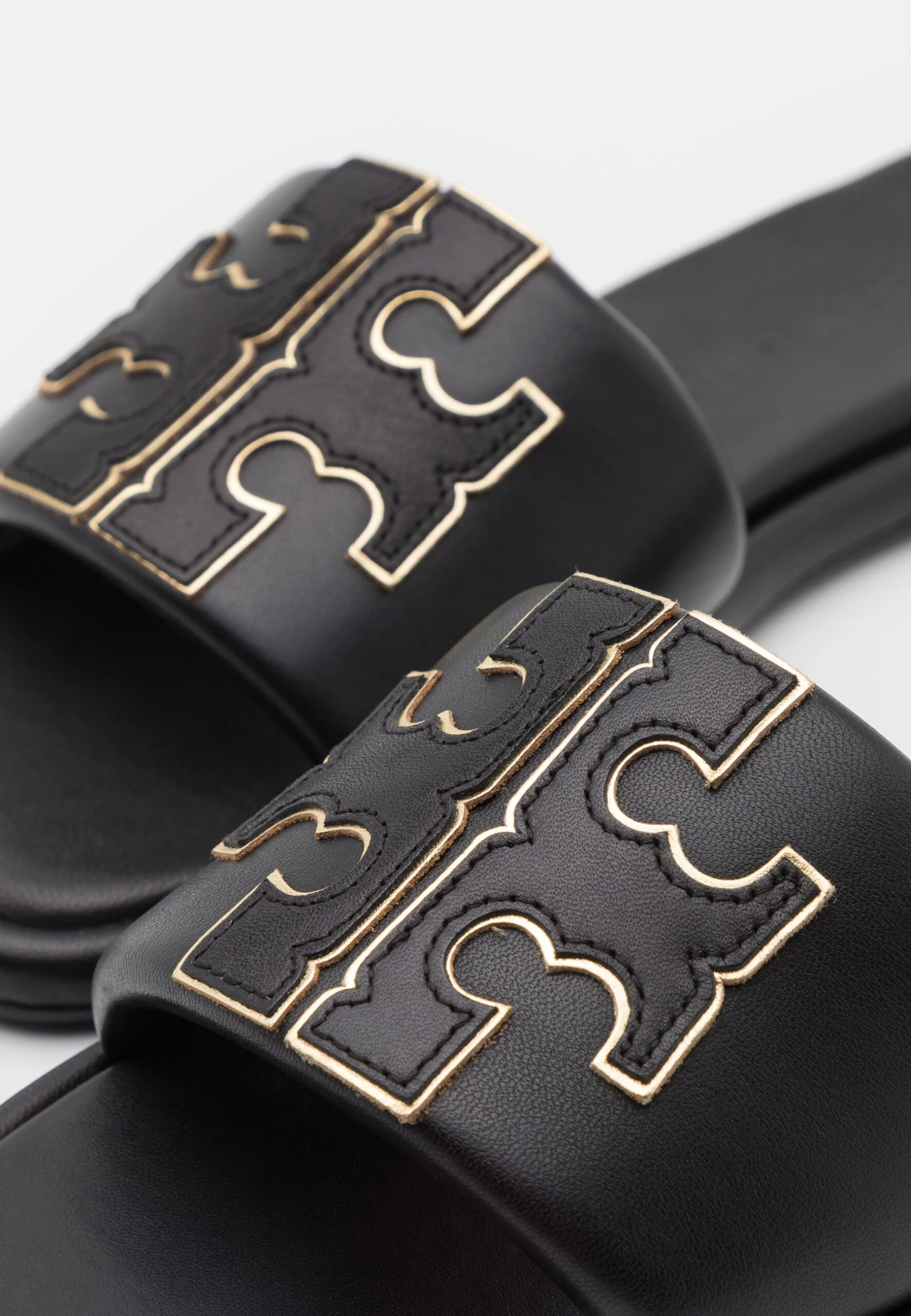 Tory Burch Double T Sport Slide - Mules - Perfect Black/Gold 7 Tory Burch Double T Sport Slide - Mules - Perfect Black/Gold - Image 7