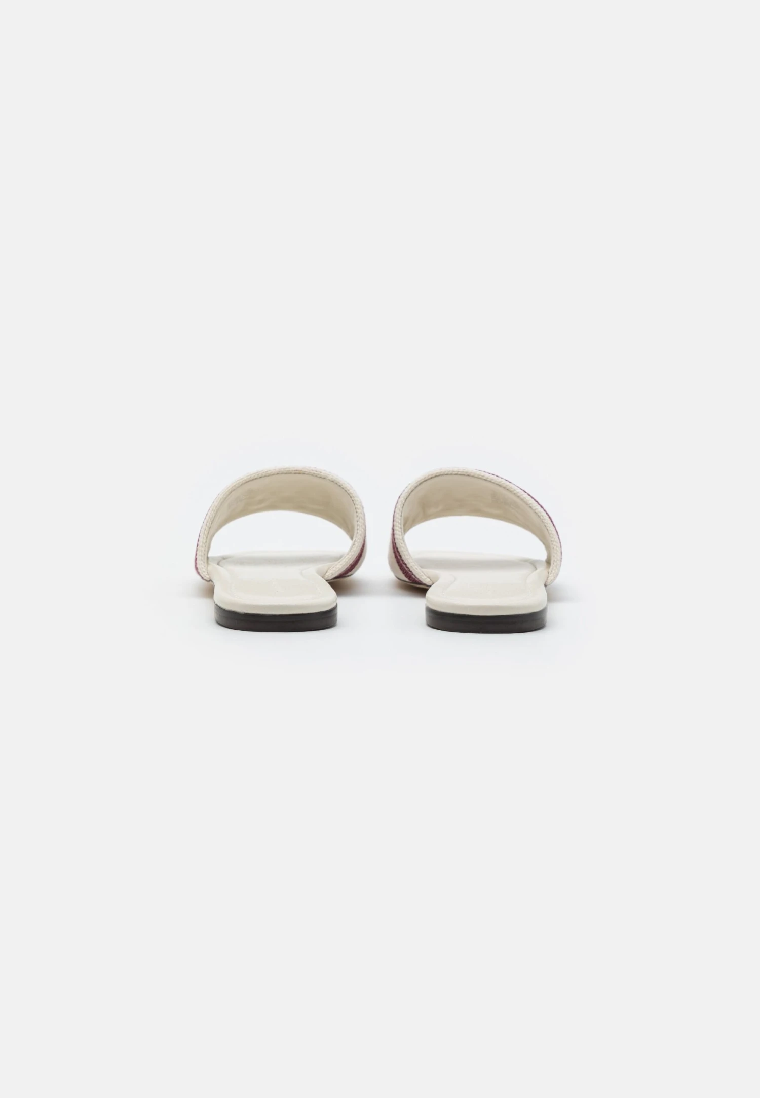 Tory Burch Logo Slide - Mules - Ash White/Vino 4 Tory Burch Logo Slide - Mules - Ash White/Vino - Image 4