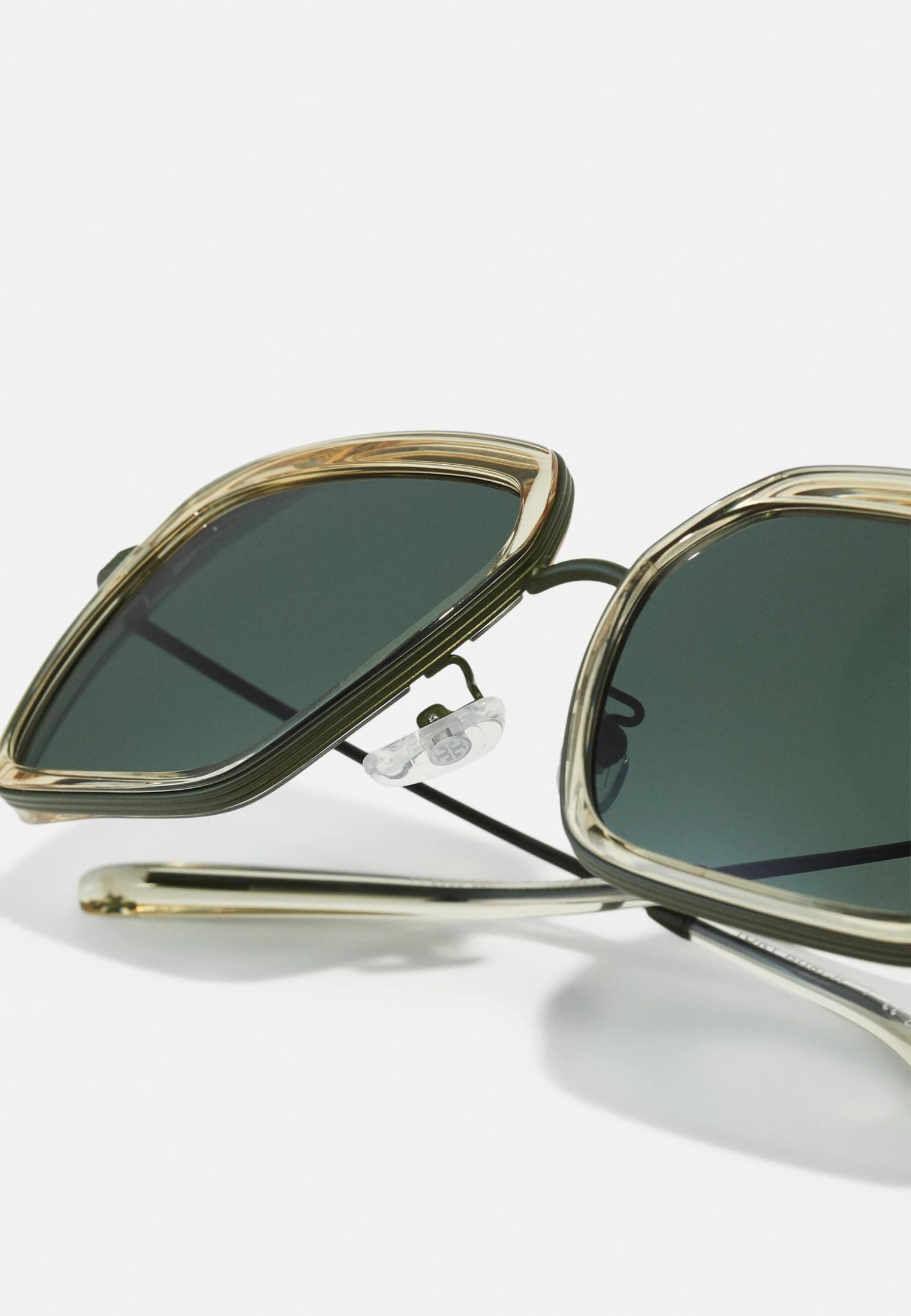 Tory Burch Sunglasses - Transparent Yellow 3 Tory Burch Sunglasses - Transparent Yellow - Image 3