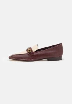 Tory Burch Perrine Loafer - Slip-Ons - Plum/New Cream