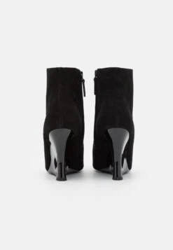 Tory Burch Sculpted Wedge - Wedge Ankle Boots - Nero 10 Tory Burch Sculpted Wedge - Wedge Ankle Boots - Nero -Tory Burch b5099ee7ba2c4d69919c615952faf71b