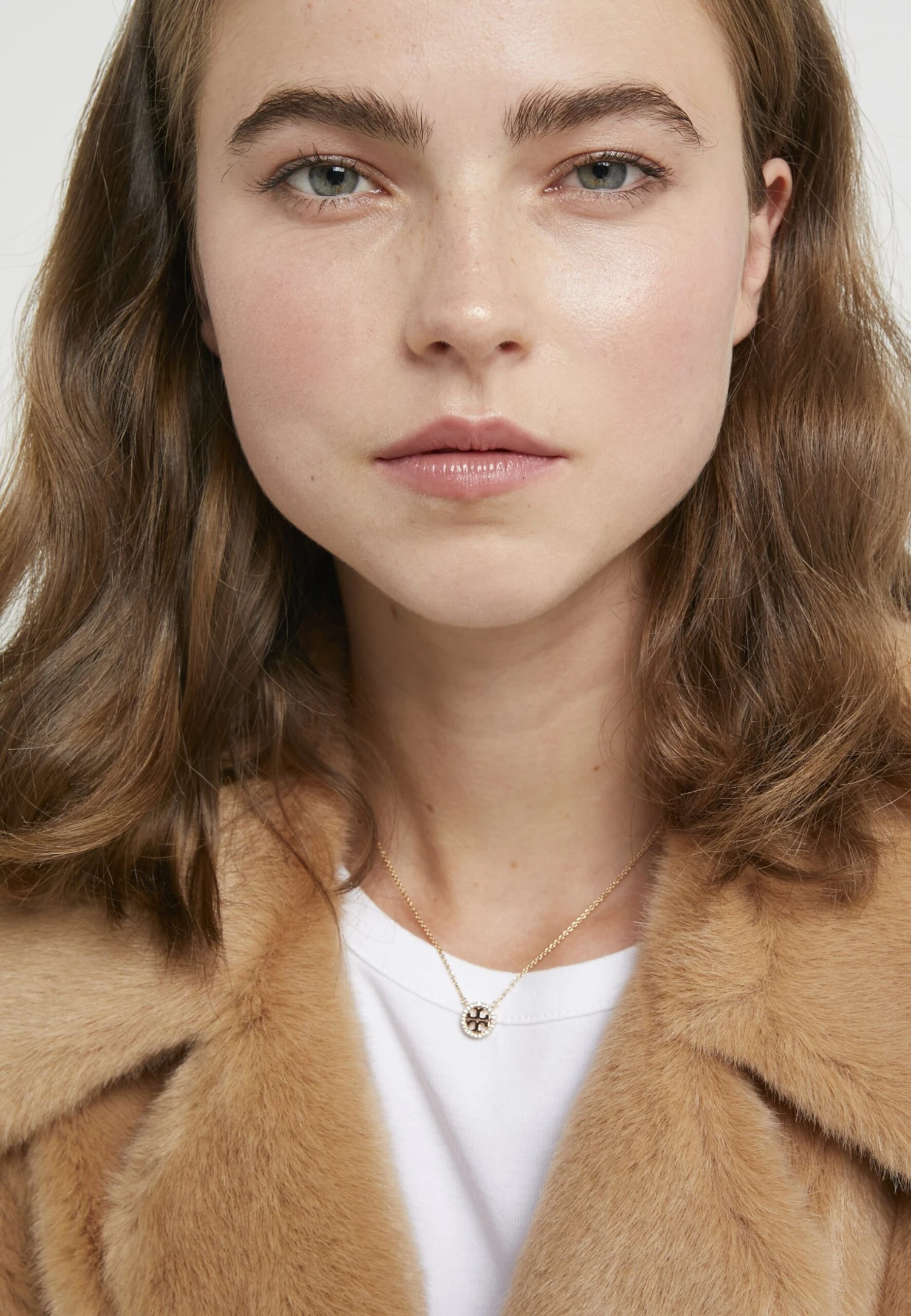 Tory Burch Logo Delicate Necklace - Necklace - Gold-Coloured 2 Tory Burch Logo Delicate Necklace - Necklace - Gold-Coloured - Image 2