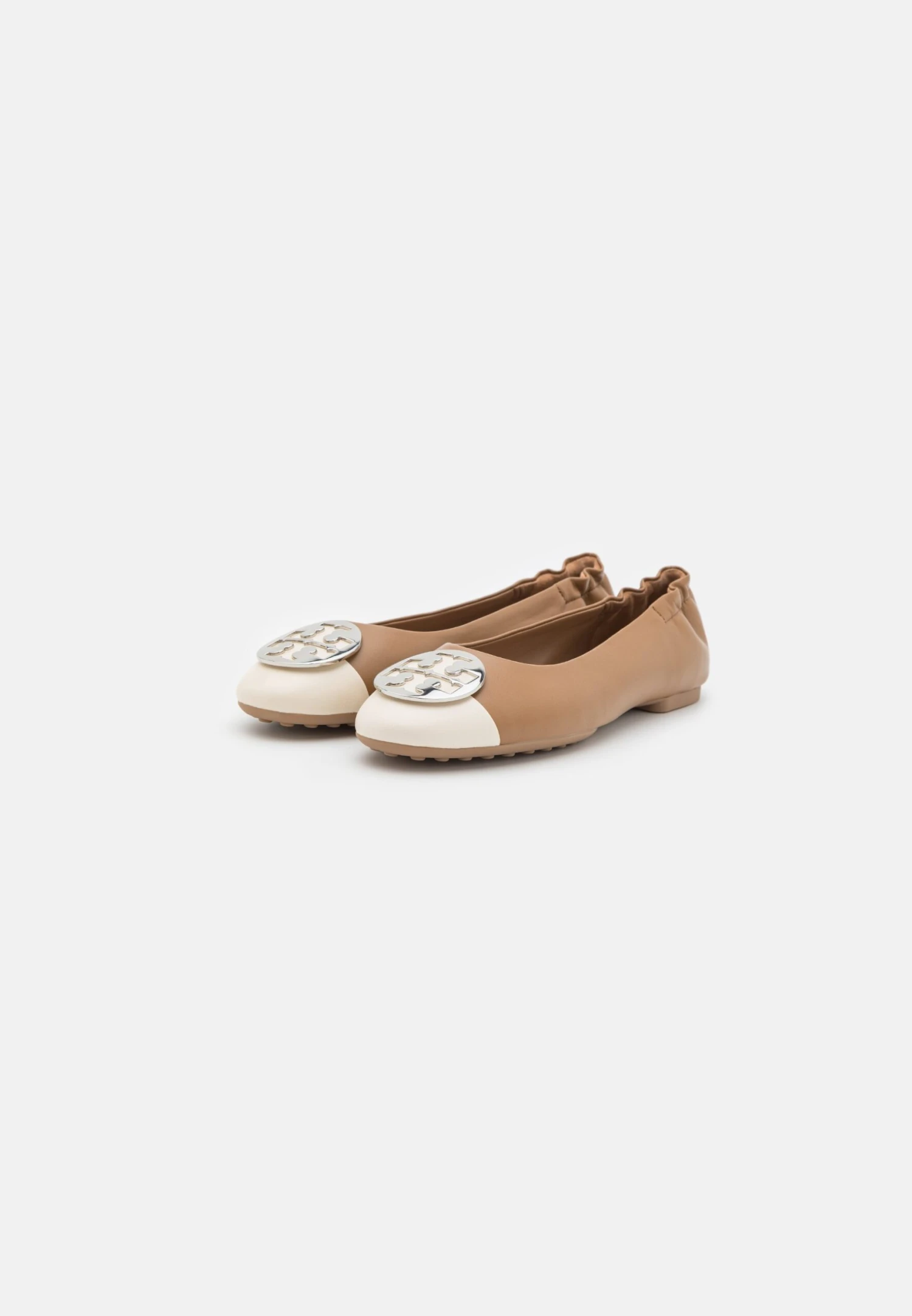 Tory Burch Claire Cap Toe Ballet - Ballet Pumps - Almond Flour/Light Cream/Silver 2 Tory Burch Claire Cap Toe Ballet - Ballet Pumps - Almond Flour/Light Cream/Silver - Image 2