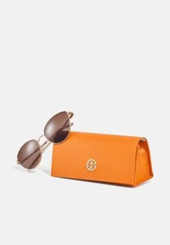 Tory Burch Sunglasses - Shiny Rose Gold-Coloured 8 Tory Burch Sunglasses - Shiny Rose Gold-Coloured -Tory Burch d608227fca4b47728b2b6d0c7b8b8806