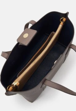 Tory Burch Perry Small Triple Compartment Tote - Handbag - Clam Shell 7 Tory Burch Perry Small Triple Compartment Tote - Handbag - Clam Shell -Tory Burch d6cfc93e73b04516a7debcfdf2175948