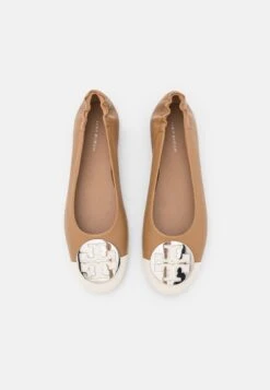 Tory Burch Claire Cap Toe Ballet - Ballet Pumps - Almond Flour/Light Cream/Silver 9 Tory Burch Claire Cap Toe Ballet - Ballet Pumps - Almond Flour/Light Cream/Silver -Tory Burch da7fccce2b3d435ba4653cd0a978c1eb
