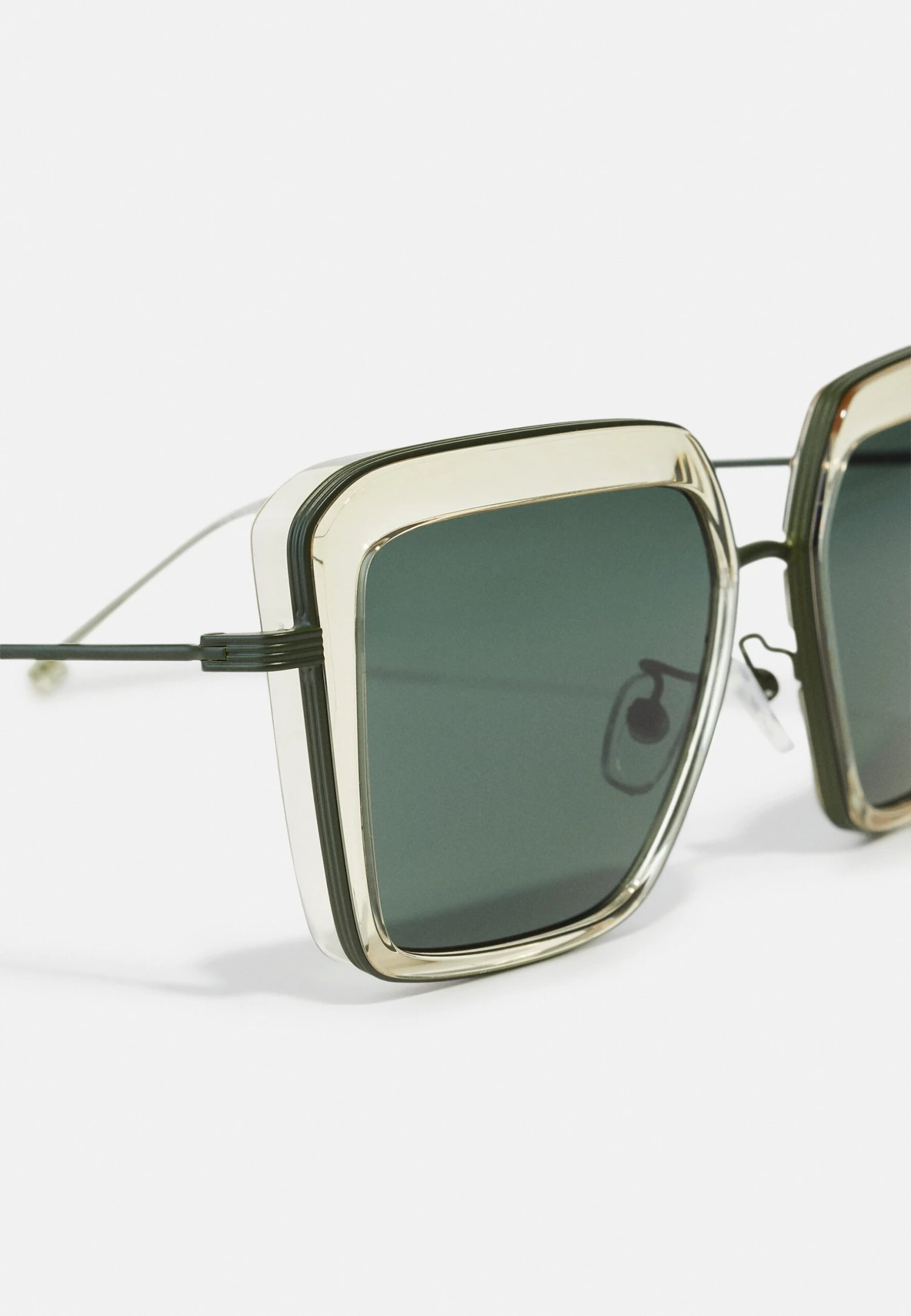 Tory Burch Sunglasses - Transparent Yellow 5 Tory Burch Sunglasses - Transparent Yellow - Image 5